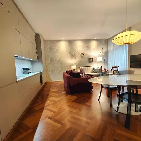 Apartment Magenta32 Charme